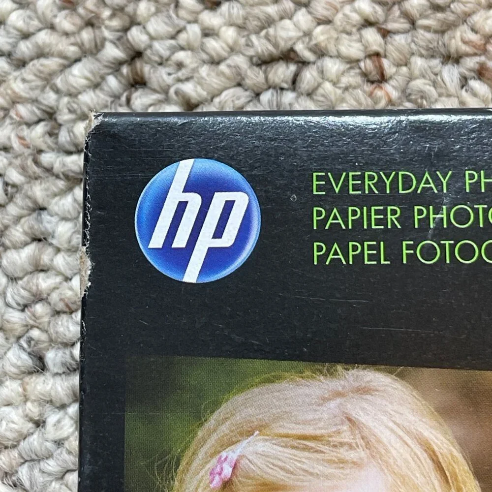 NIB HP cr759a Everyday Photo Paper Glossy 4x6, 100 Sheets